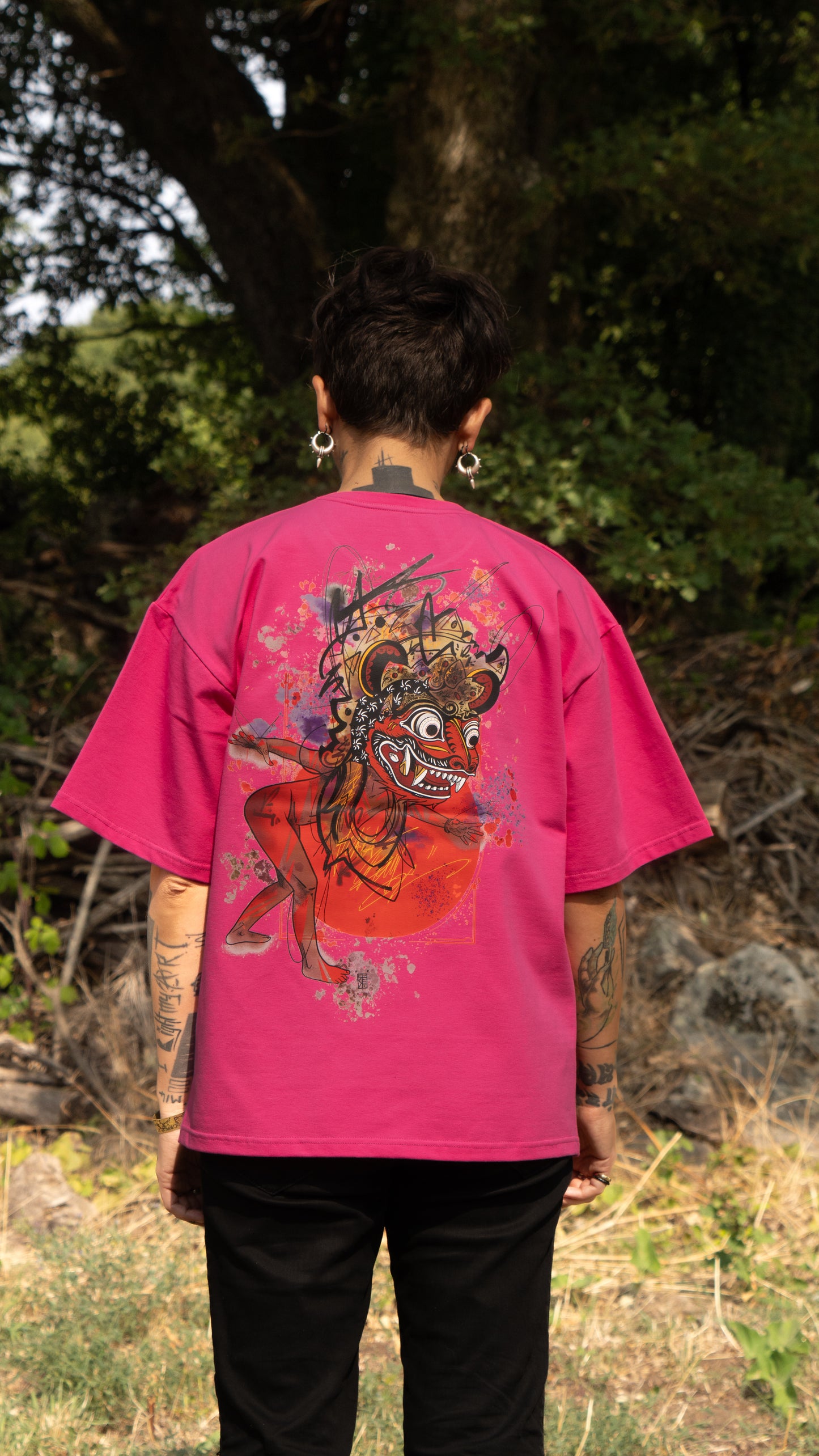 T-shirt SKKARABE.E Rose – Œuvre “DANCE"