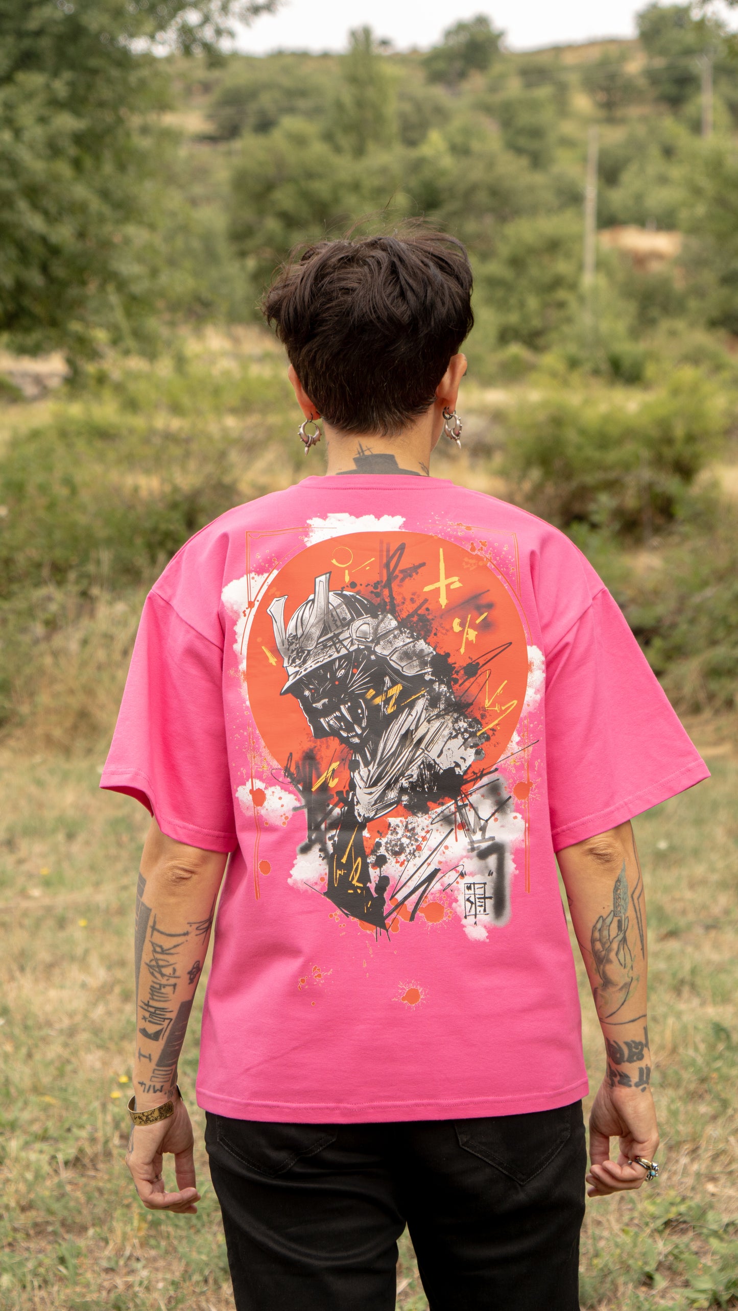 T-shirt SKKARABE.E Rose – Œuvre “SAMOURAÏ"